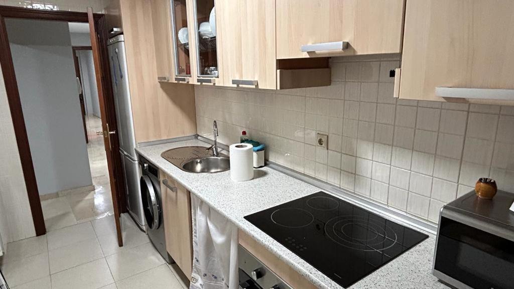 Appartamento Piso Compartido Delyrent En San Ildefonso Jaén Esterno foto