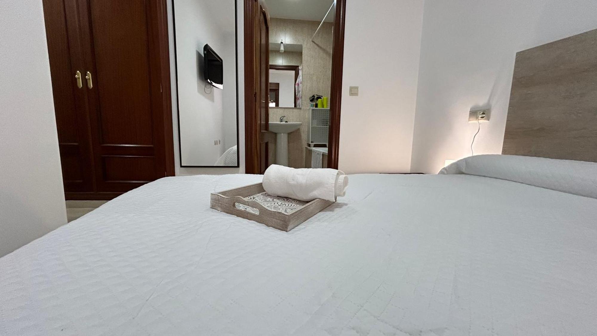 Appartamento Piso Compartido Delyrent En San Ildefonso Jaén Esterno foto