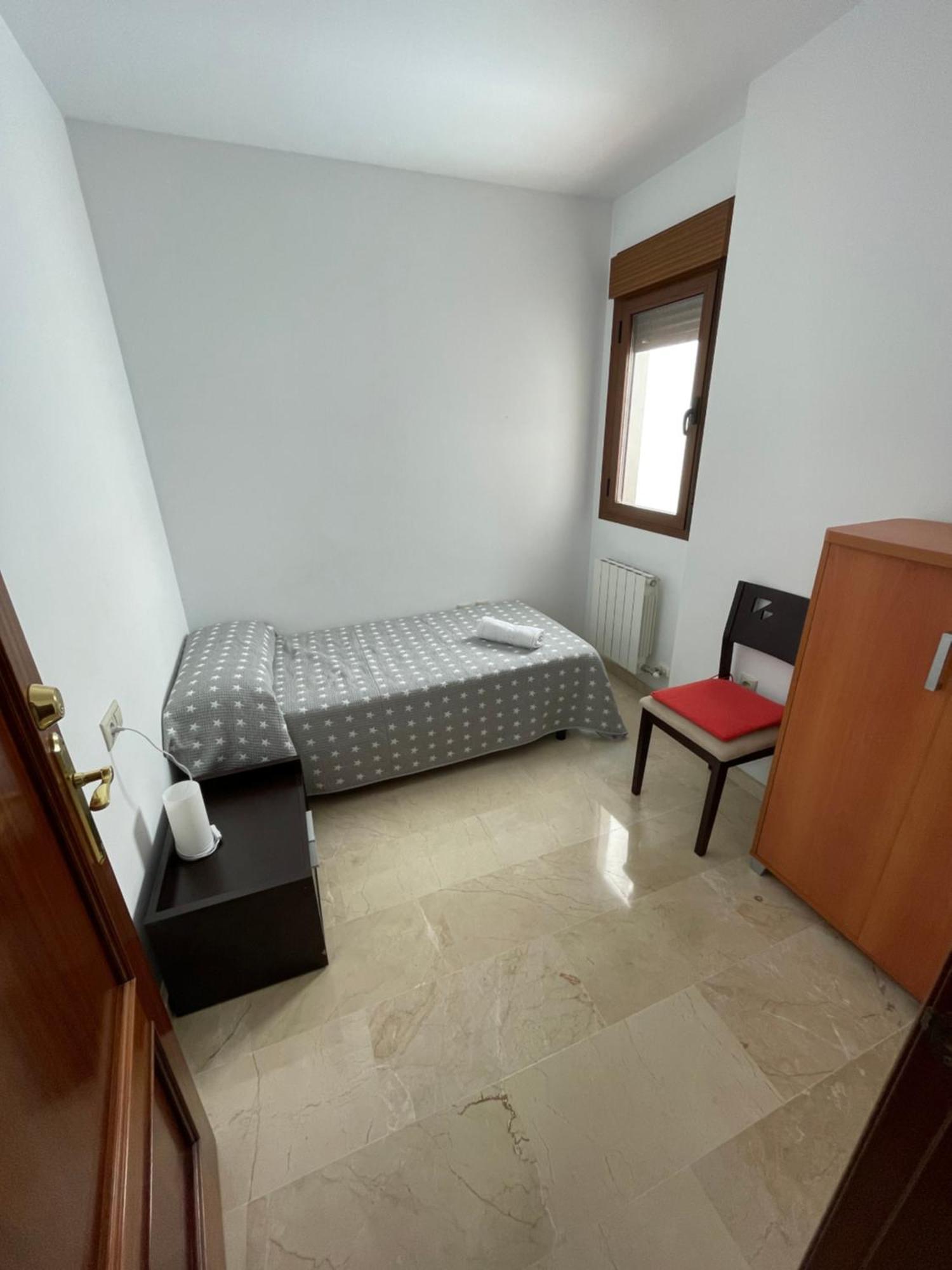 Appartamento Piso Compartido Delyrent En San Ildefonso Jaén Camera foto