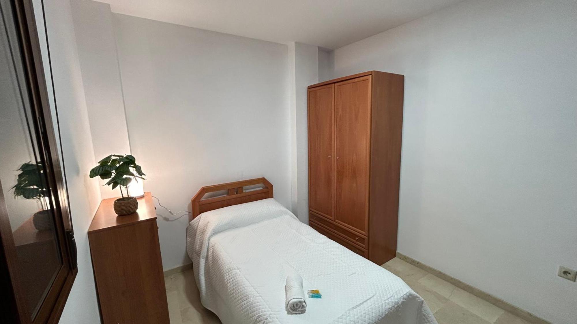 Appartamento Piso Compartido Delyrent En San Ildefonso Jaén Esterno foto